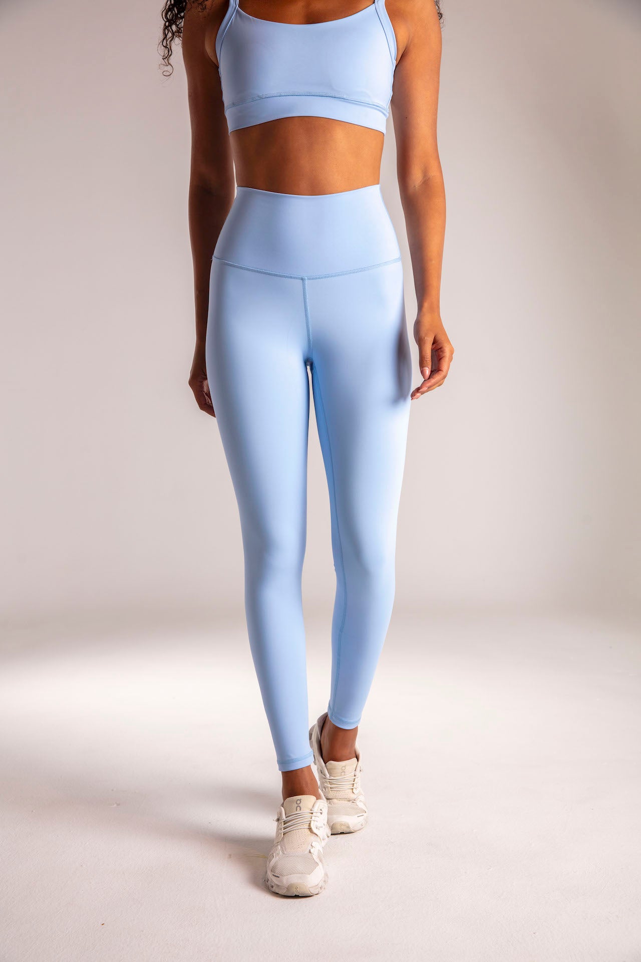 CONTOUR LEGGINGS - SKY BLUE