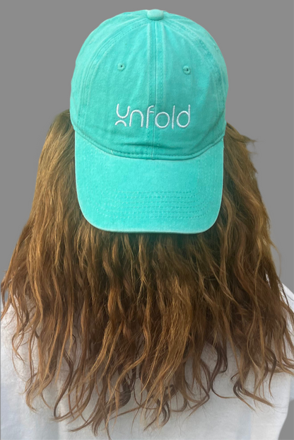 UNFOLD CAPS